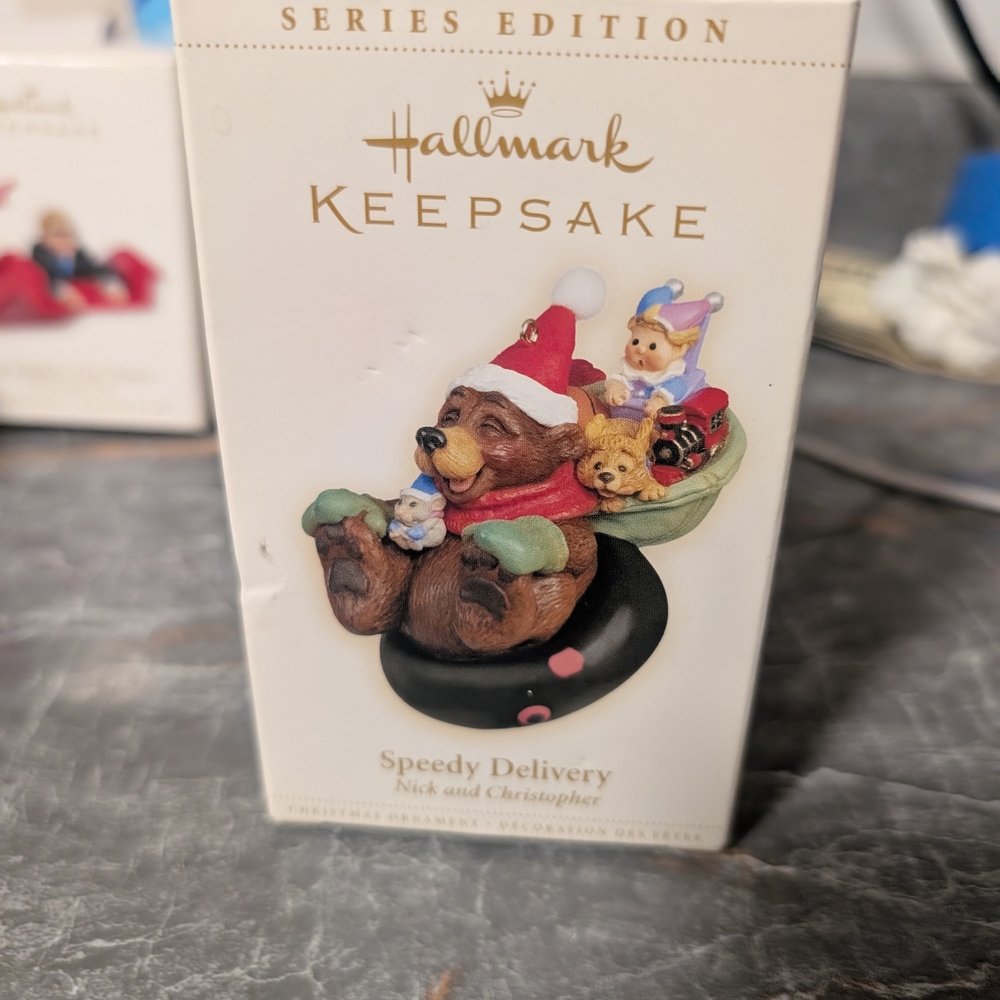 2006 Nick and Christopher #3 Speedy Delivery Hallmark Keepsake Ornament